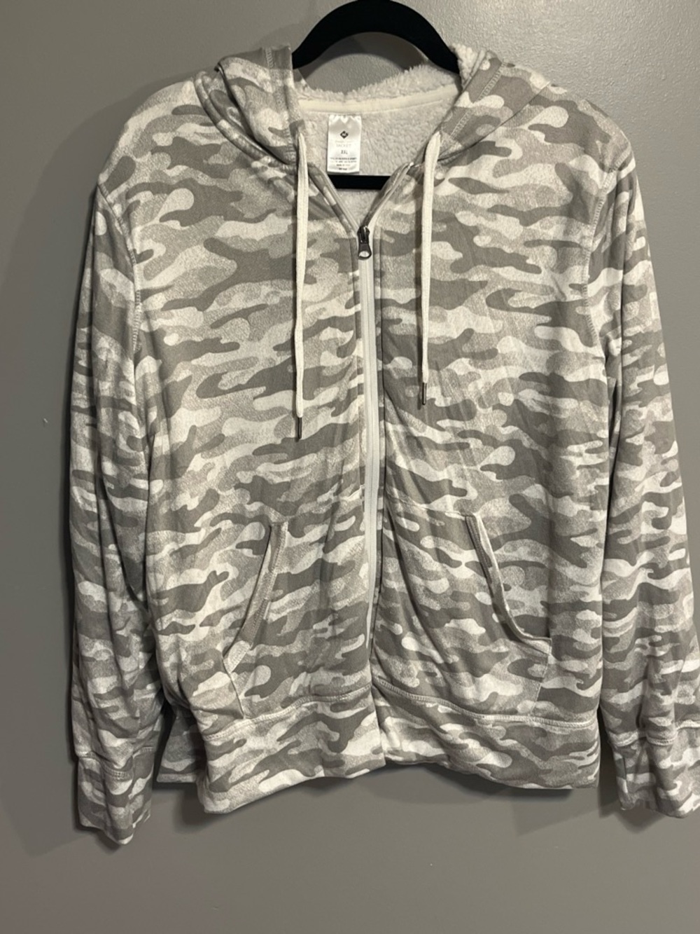 Women's Gray Camo Sherpa-Lined Zip Hoodie